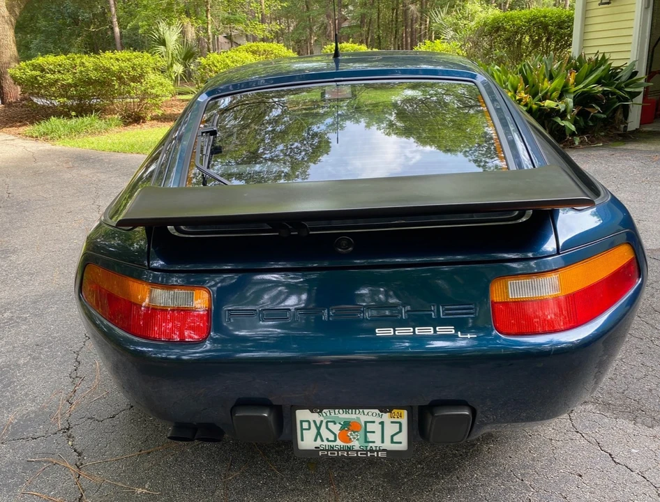 1991 Porsche 928 S4 - Image 8 of 21