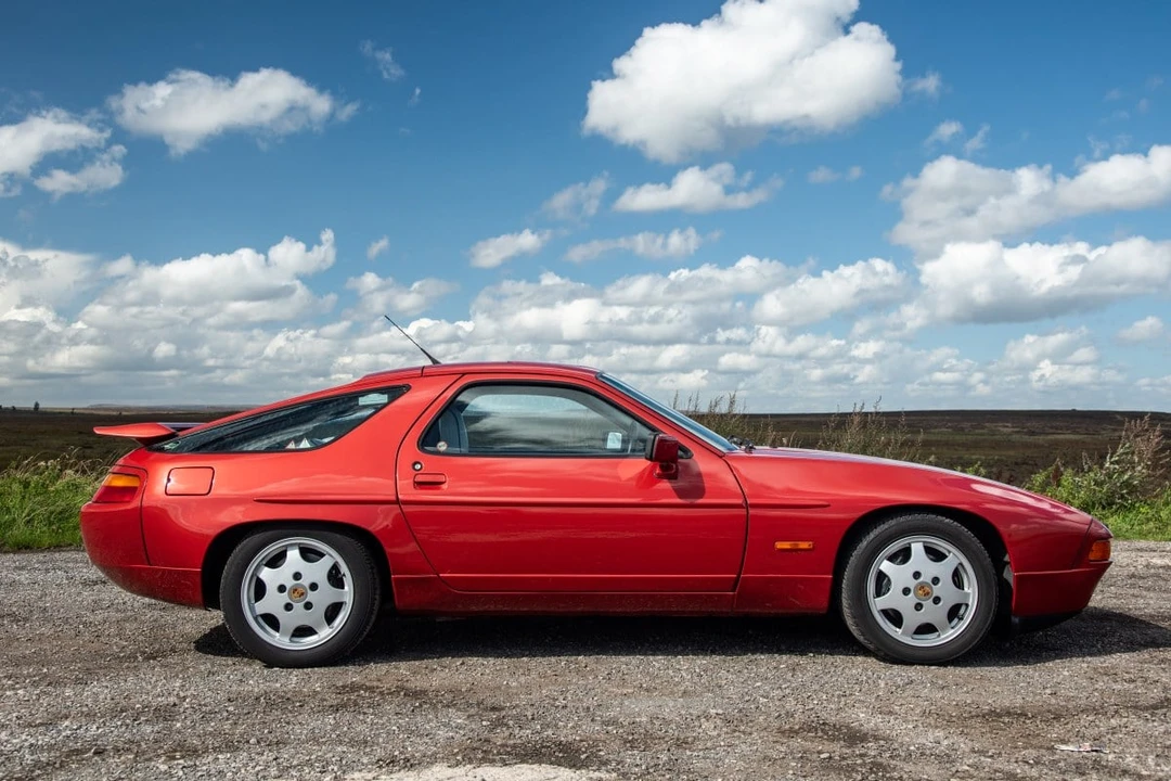 1991 Porsche 928 S4 - Image 4 of 30