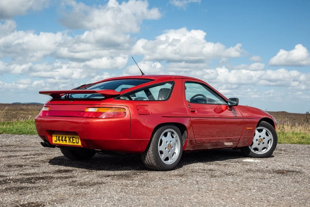 1991 Porsche 928 S4 - Image 5 of 30