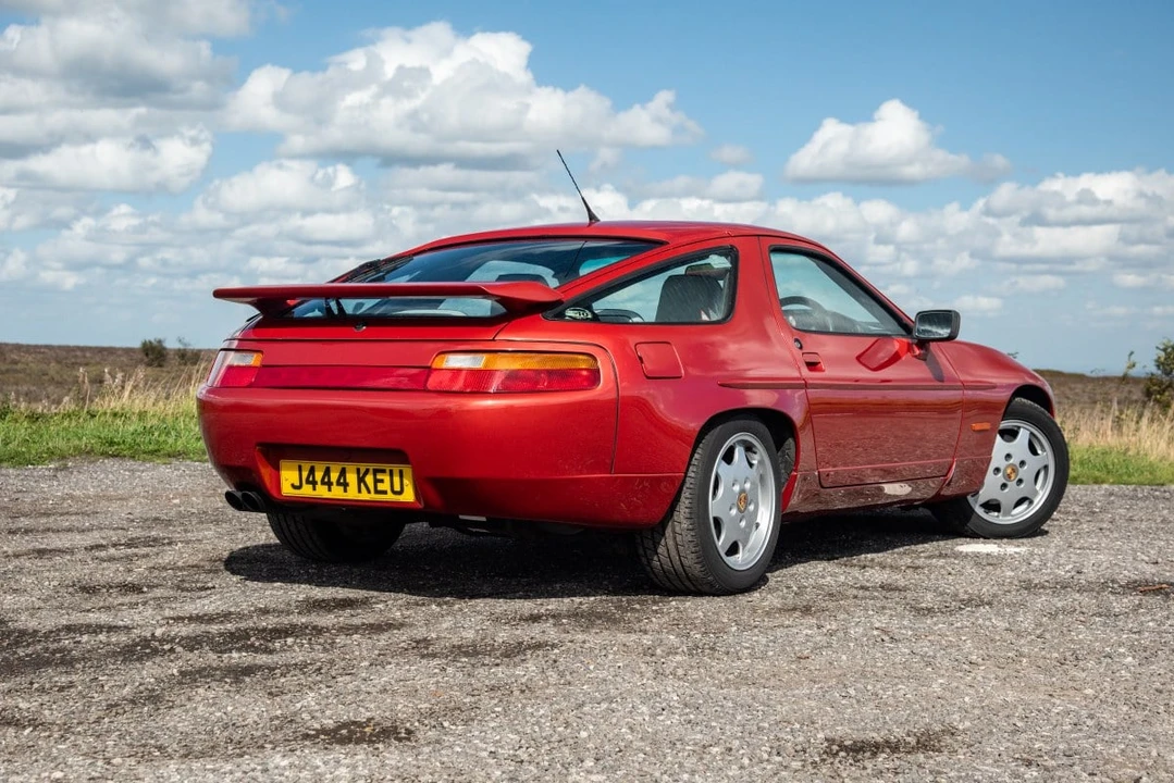 1991 Porsche 928 S4 - Image 6 of 30