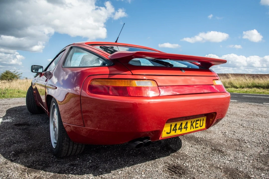 1991 Porsche 928 S4 - Image 7 of 30