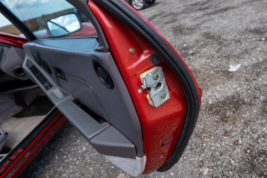 1991 Porsche 928 S4 - Image 28 of 30