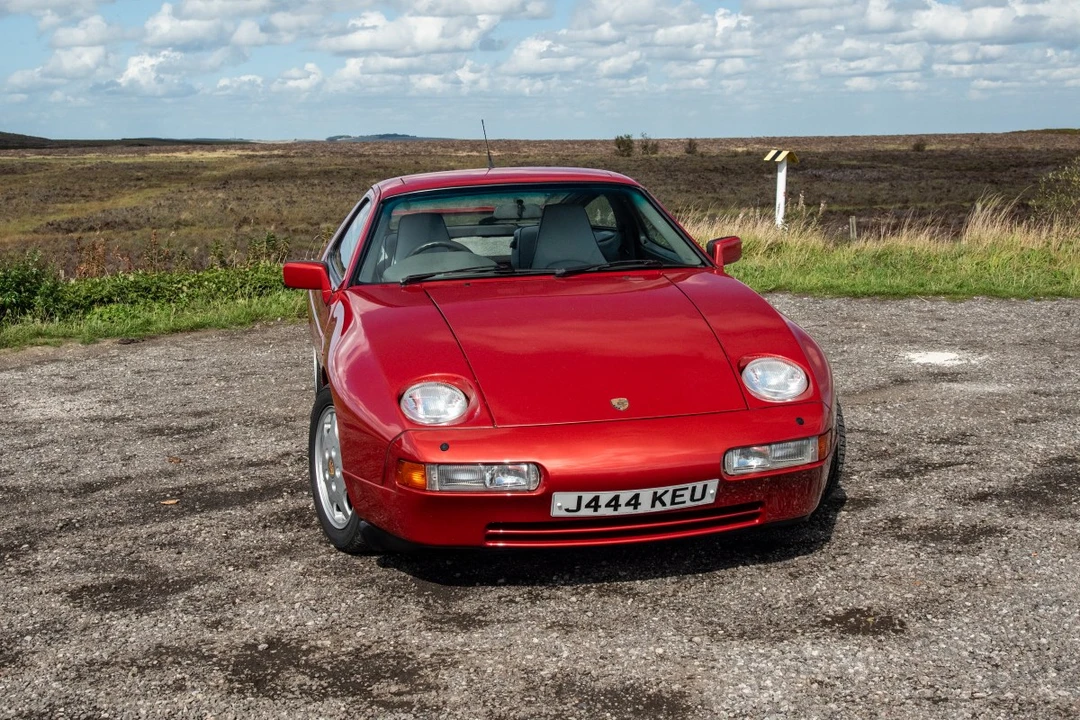 1991 Porsche 928 S4 - Image 11 of 30