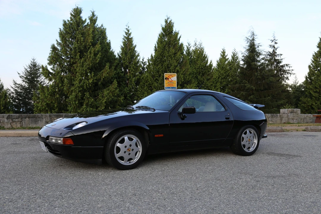 1991 Porsche 928 S4 - Image 10 of 31