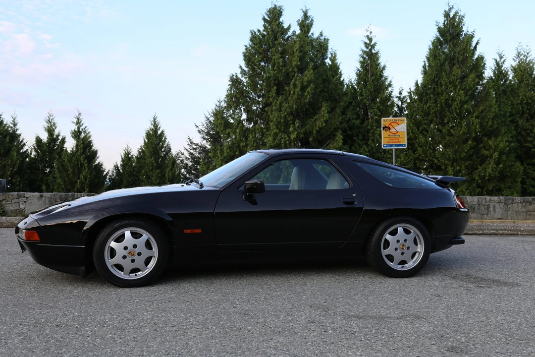 1991 Porsche 928 S4 - Image 12 of 31