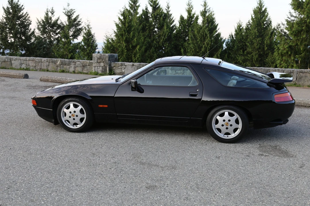 1991 Porsche 928 S4 - Image 15 of 31