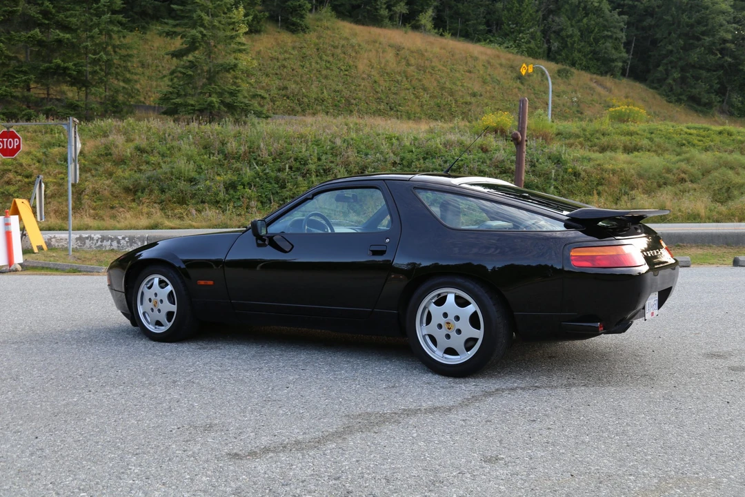 1991 Porsche 928 S4 - Image 19 of 31