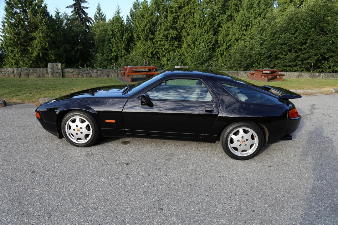 1991 Porsche 928 S4 - Image 18 of 31