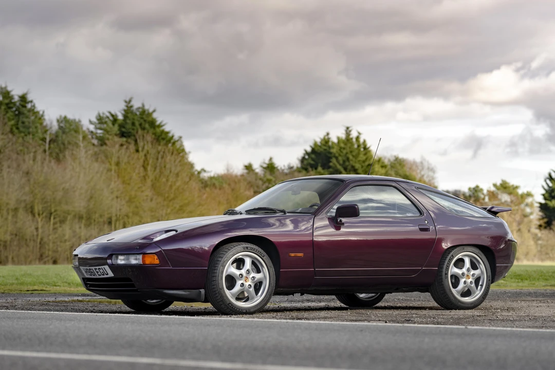 1991 Porsche 928 S4 - Image 12 of 31