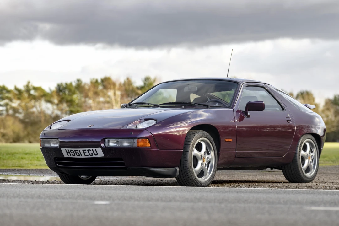 1991 Porsche 928 S4 - Image 9 of 31