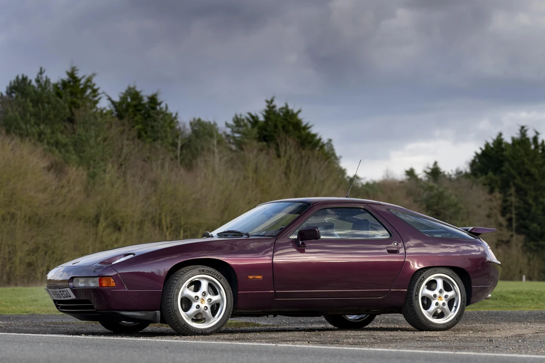 1991 Porsche 928 S4 - Image 8 of 31
