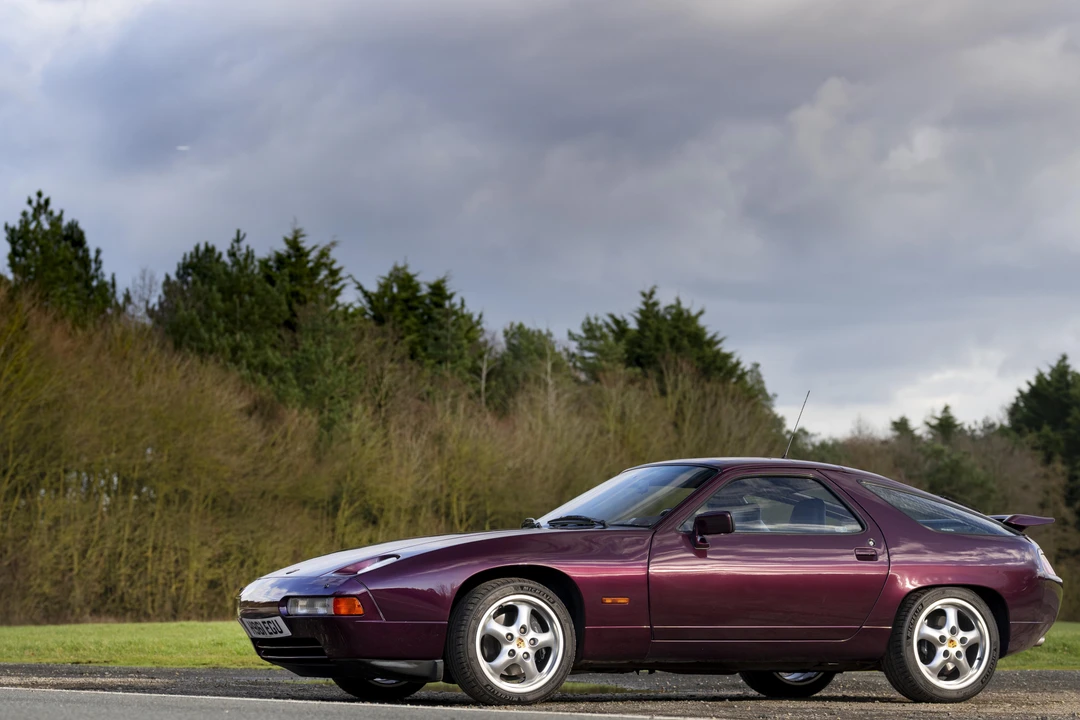 1991 Porsche 928 S4 - Image 14 of 31