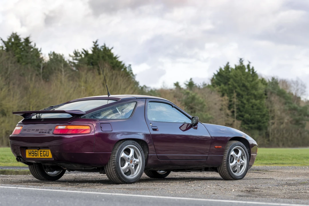 1991 Porsche 928 S4 - Image 5 of 31