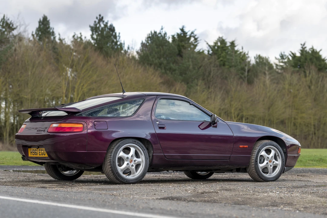 1991 Porsche 928 S4 - Image 17 of 31