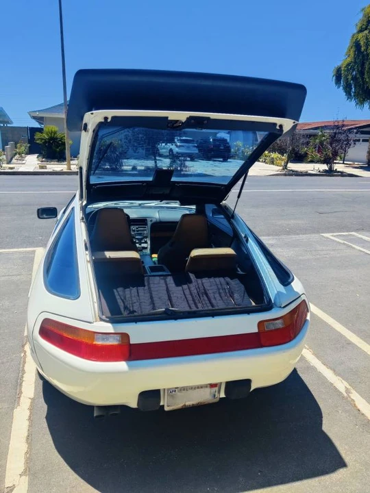 1991 Porsche 928 S4 - Image 9 of 24