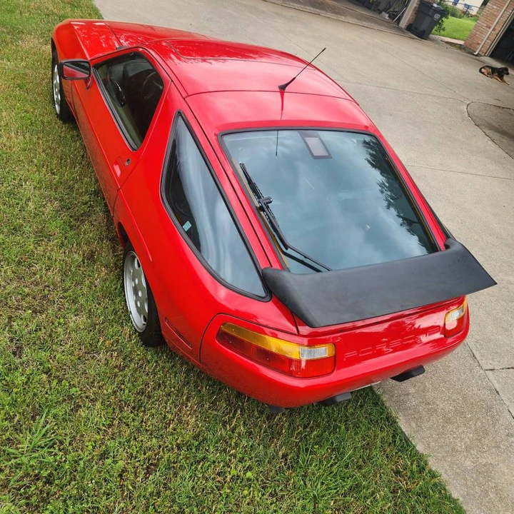 1991 Porsche 928 - Image 18 of 23