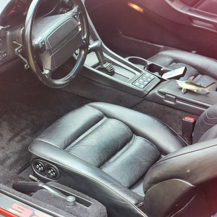 1991 Porsche 928 - Image 11 of 23