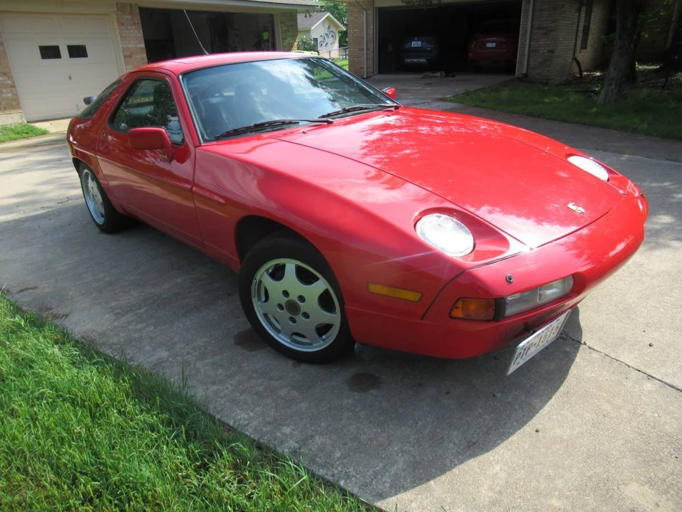 1991 Porsche 928 - Image 21 of 23
