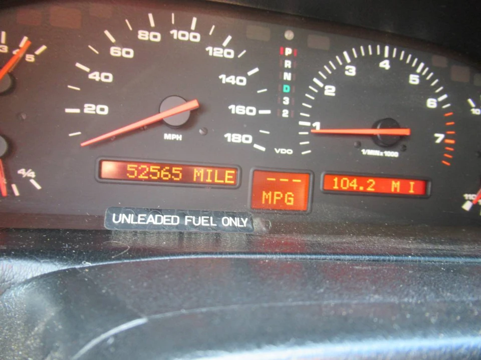 1991 Porsche 928 - Image 12 of 23
