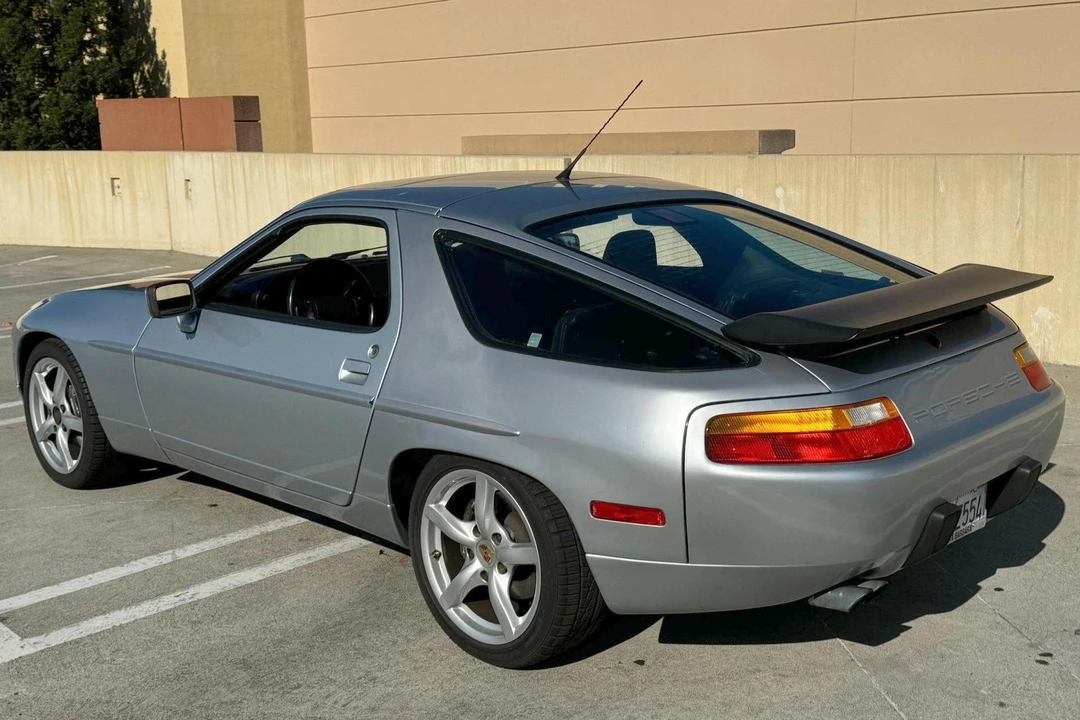 1991 Porsche 928 S4 - Image 4 of 31
