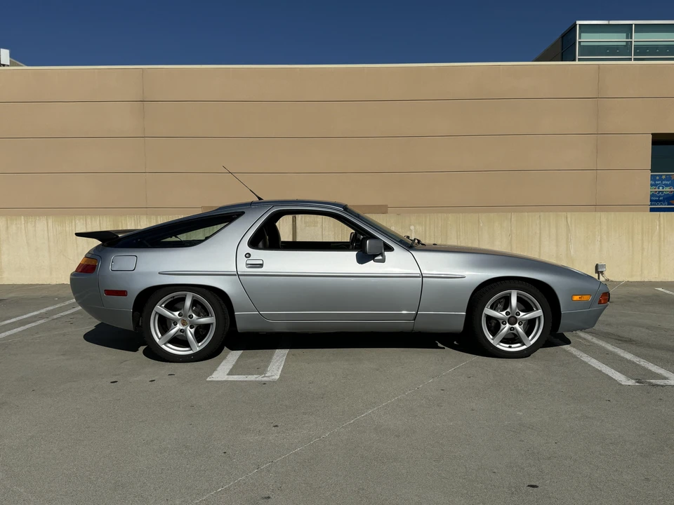 1991 Porsche 928 S4 - Image 26 of 31