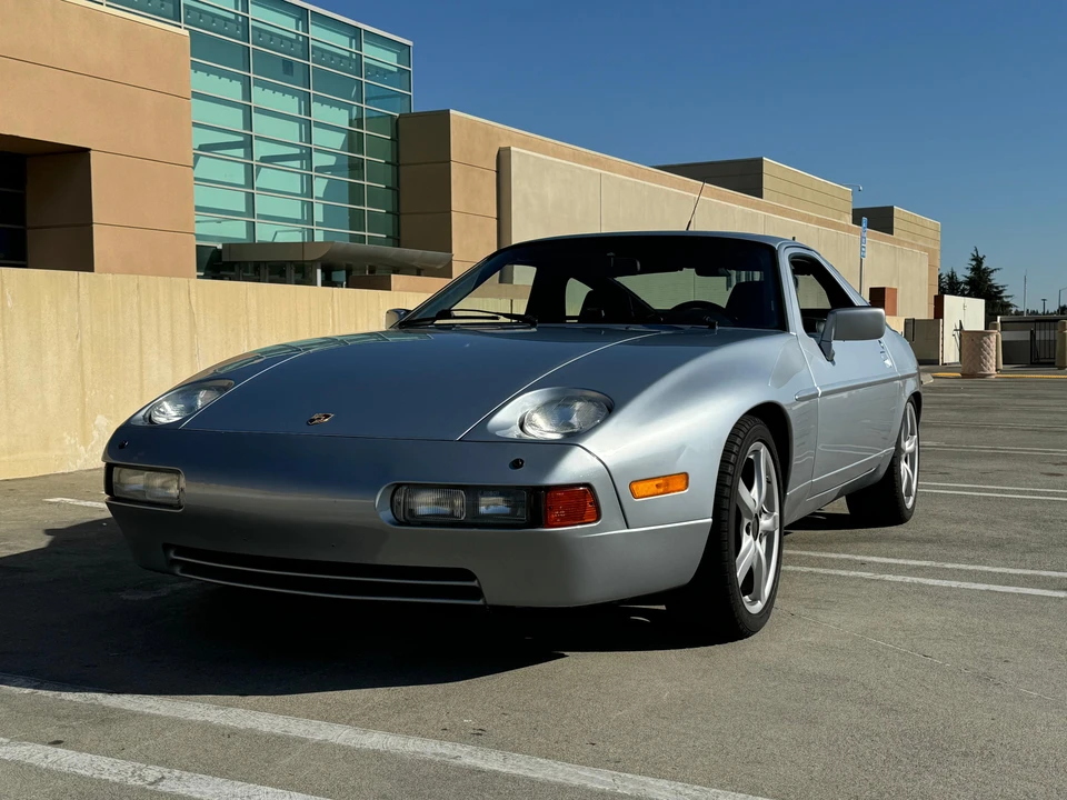 1991 Porsche 928 S4 - Image 9 of 31