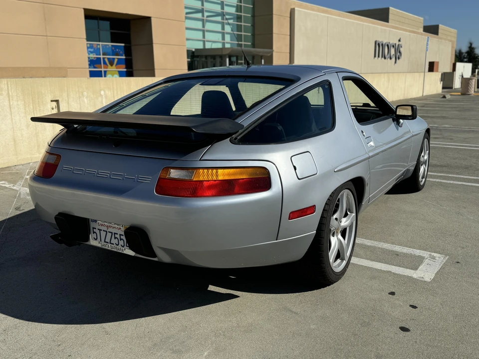 1991 Porsche 928 S4 - Image 23 of 31