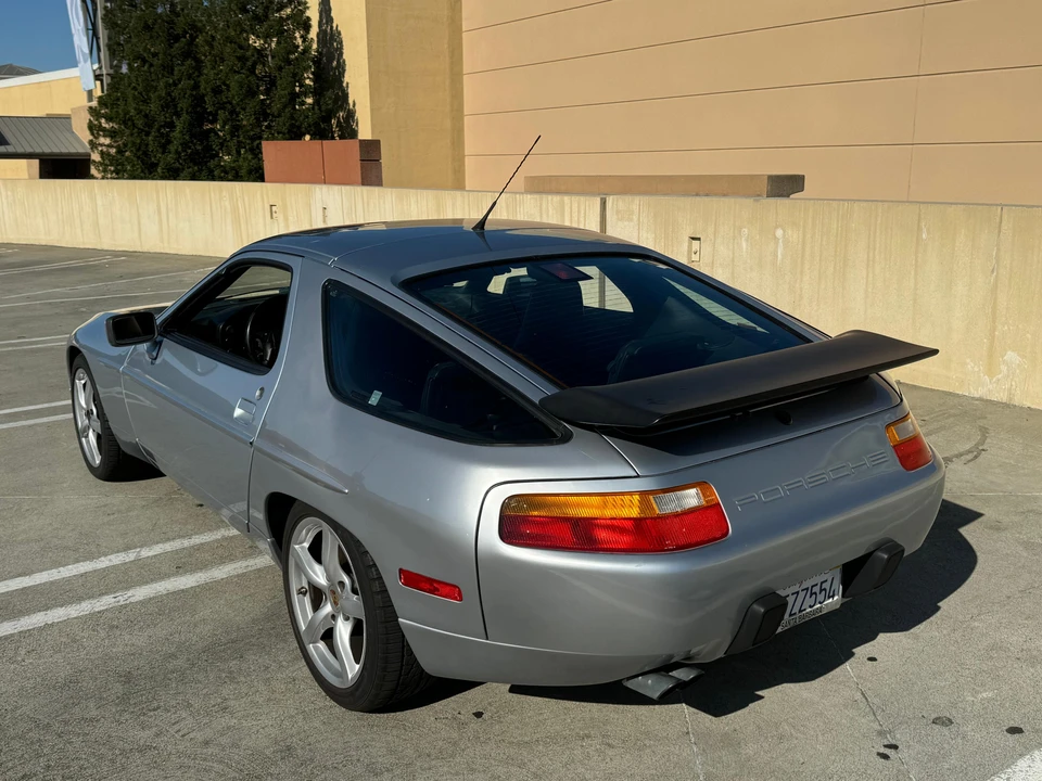 1991 Porsche 928 S4 - Image 17 of 31