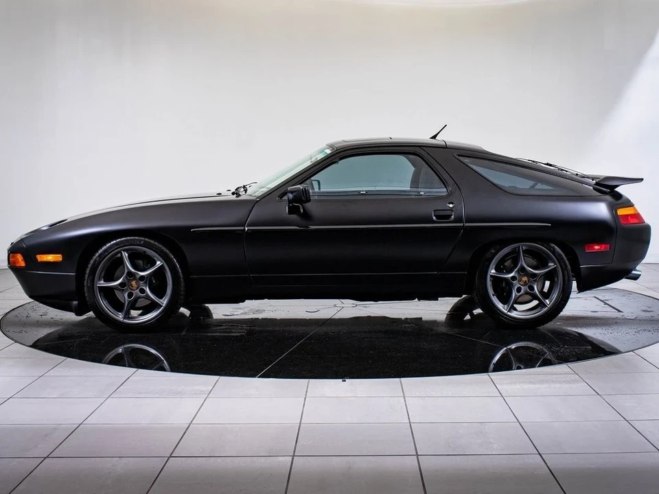 1991 Porsche 928 S4 - Image 2 of 21