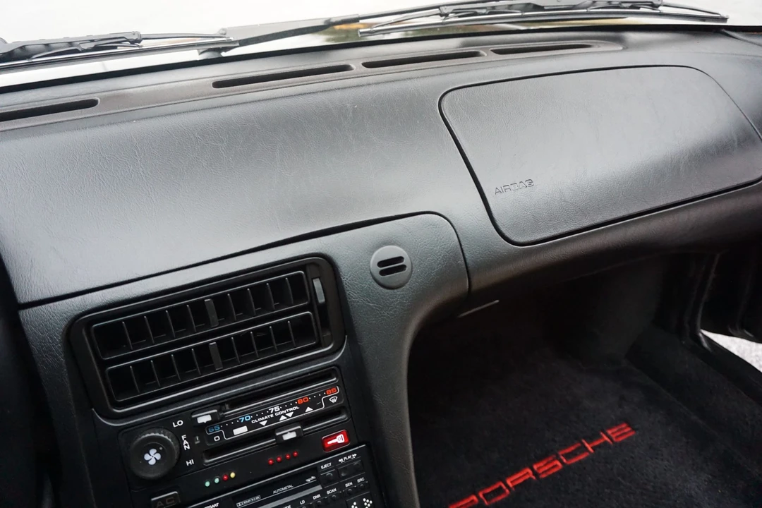 1991 Porsche 928 S4 - Image 26 of 31