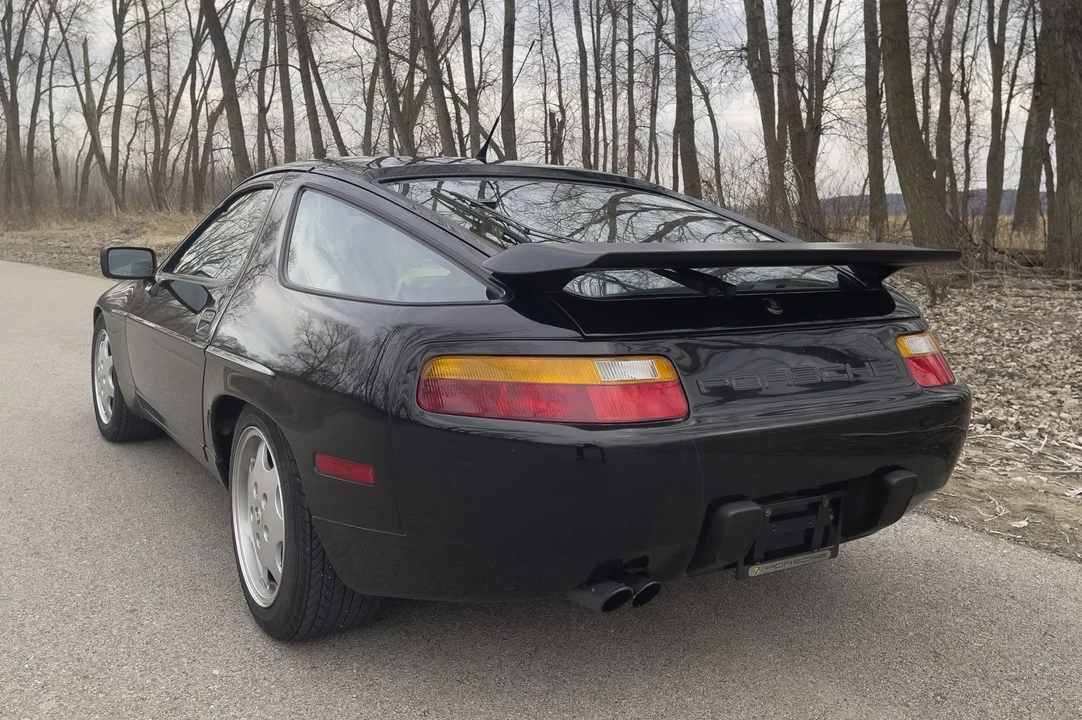 1991 Porsche 928 S4 - Image 5 of 31