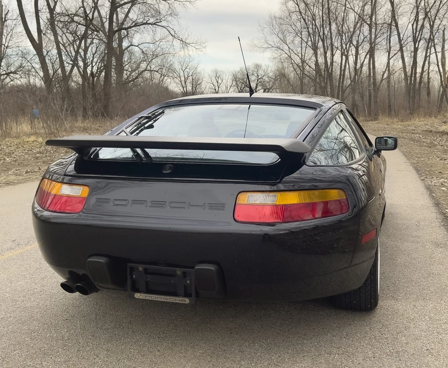 1991 Porsche 928 S4 - Image 8 of 31