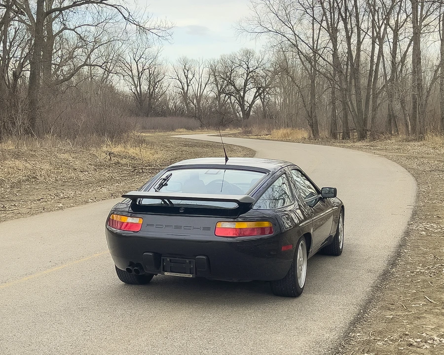 1991 Porsche 928 S4 - Image 9 of 31