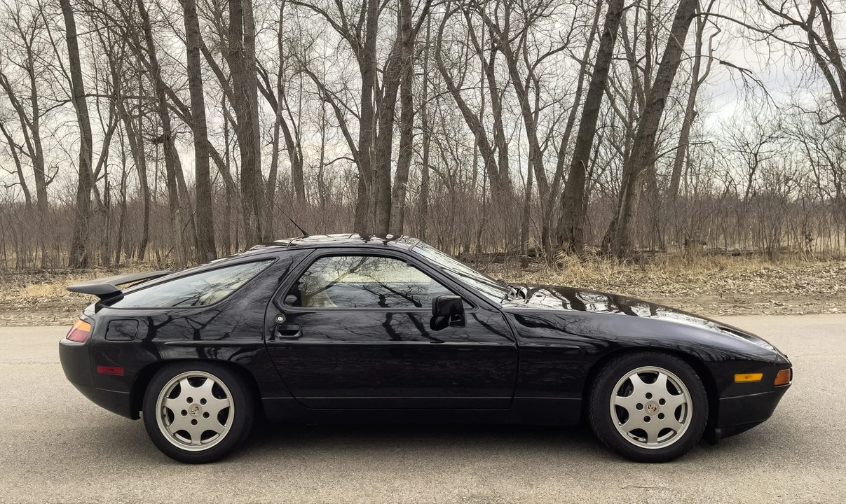 1991 Porsche 928 S4 - Image 11 of 31