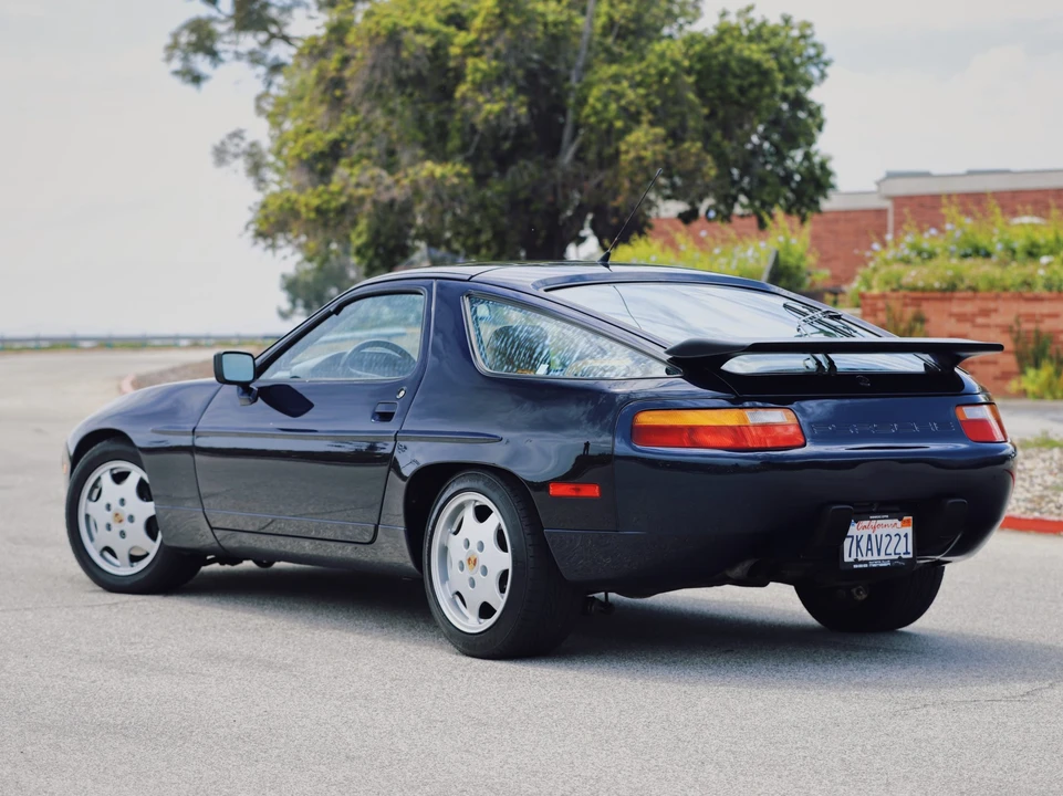 1991 Porsche 928 S4 - Image 5 of 31
