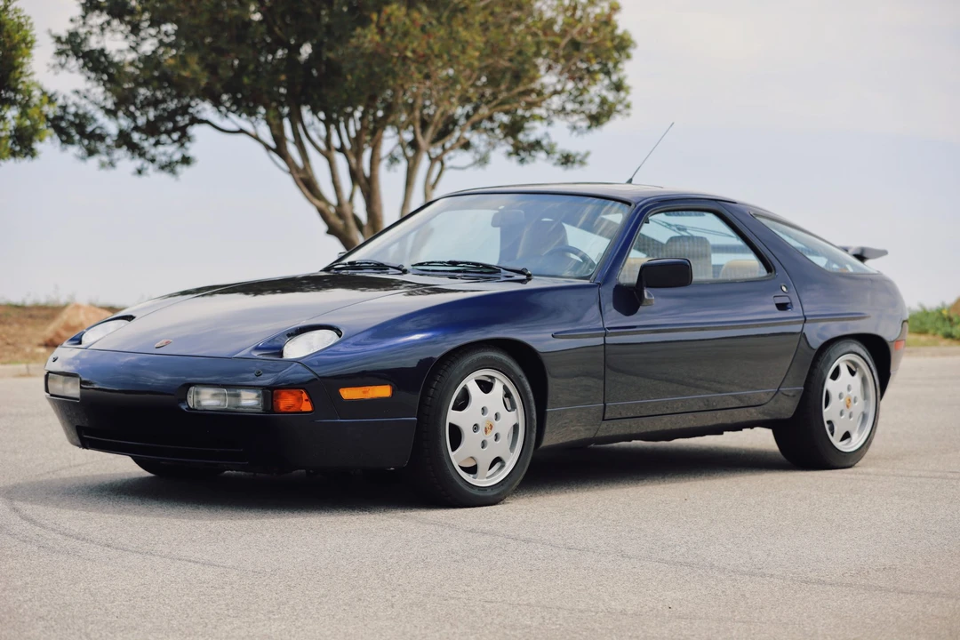 1991 Porsche 928 S4 - Image 2 of 31
