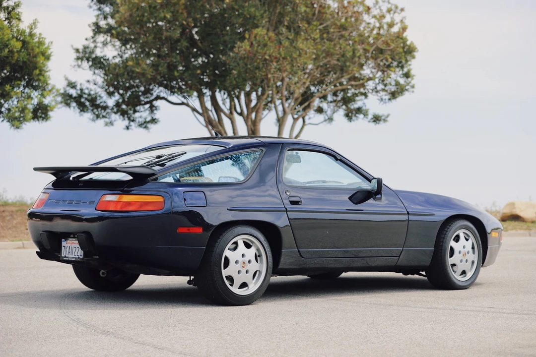 1991 Porsche 928 S4 - Image 6 of 31
