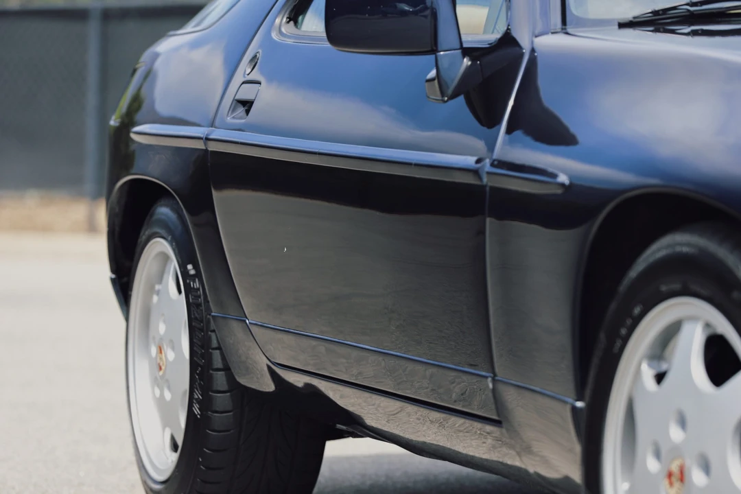 1991 Porsche 928 S4 - Image 30 of 31