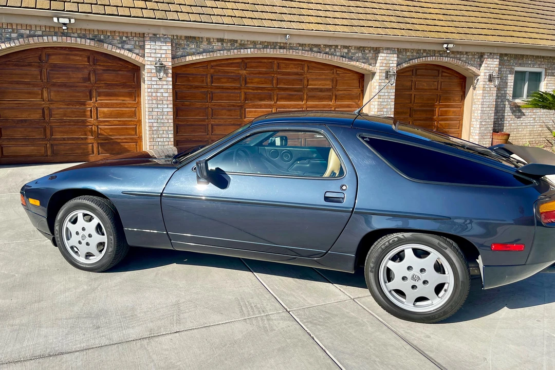 1991 Porsche 928 S4 - Image 13 of 31