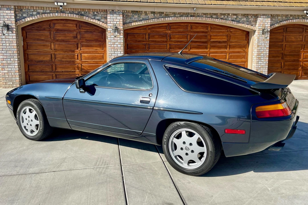 1991 Porsche 928 S4 - Image 14 of 31
