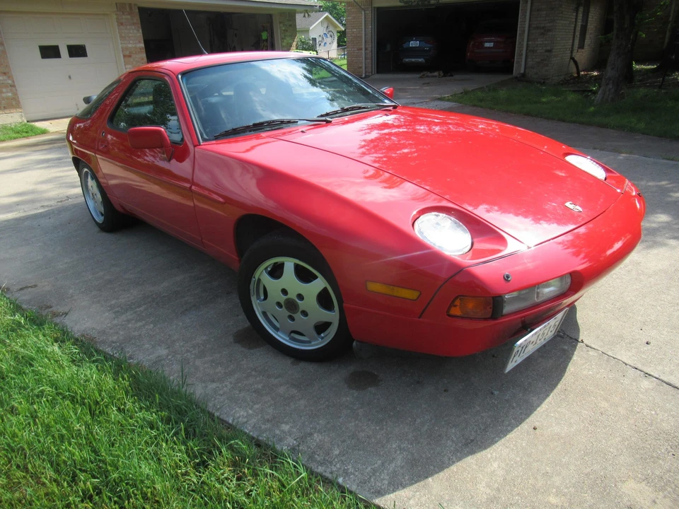1991 Porsche 928 S4 - Image 10 of 31