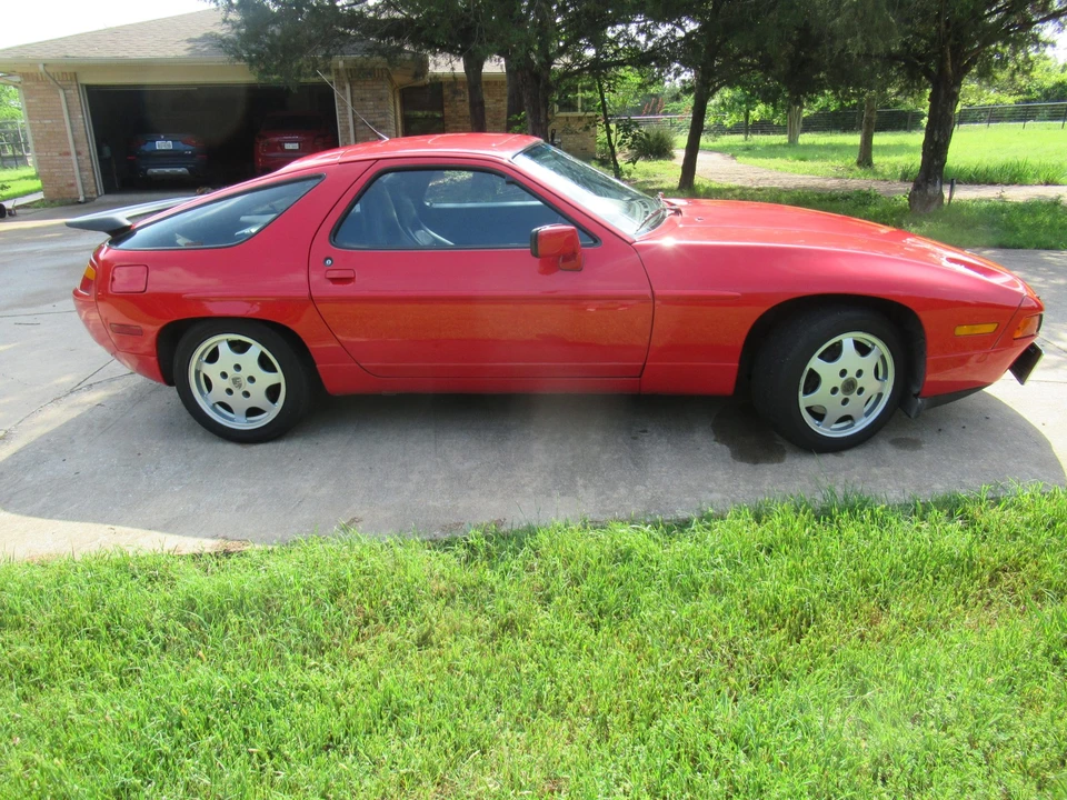 1991 Porsche 928 S4 - Image 11 of 31