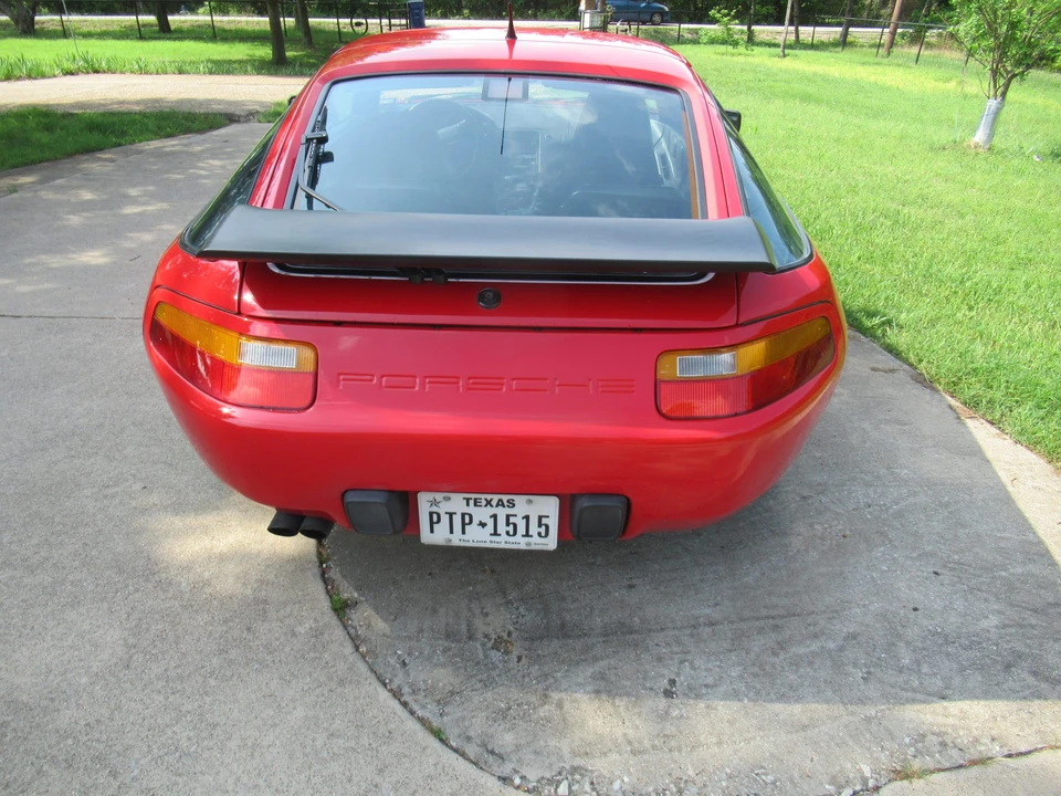 1991 Porsche 928 S4 - Image 13 of 31