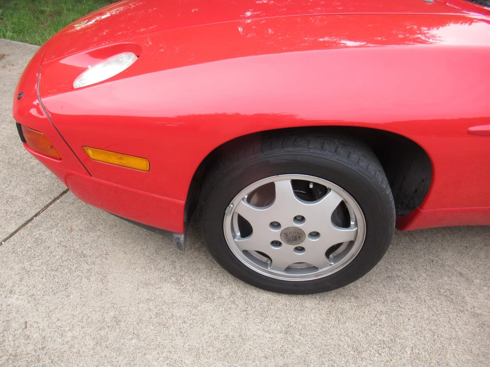 1991 Porsche 928 S4 - Image 28 of 31
