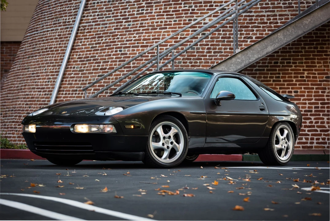 1991 Porsche 928 S4 - Image 9 of 31