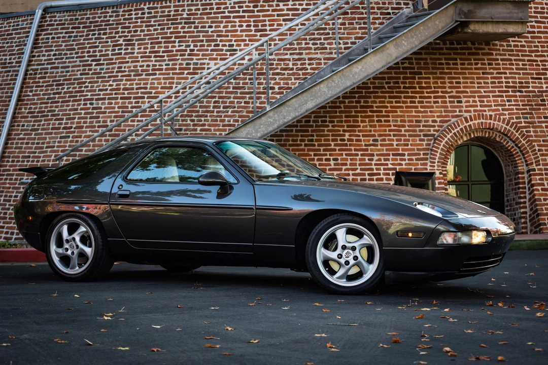 1991 Porsche 928 S4 - Image 25 of 31
