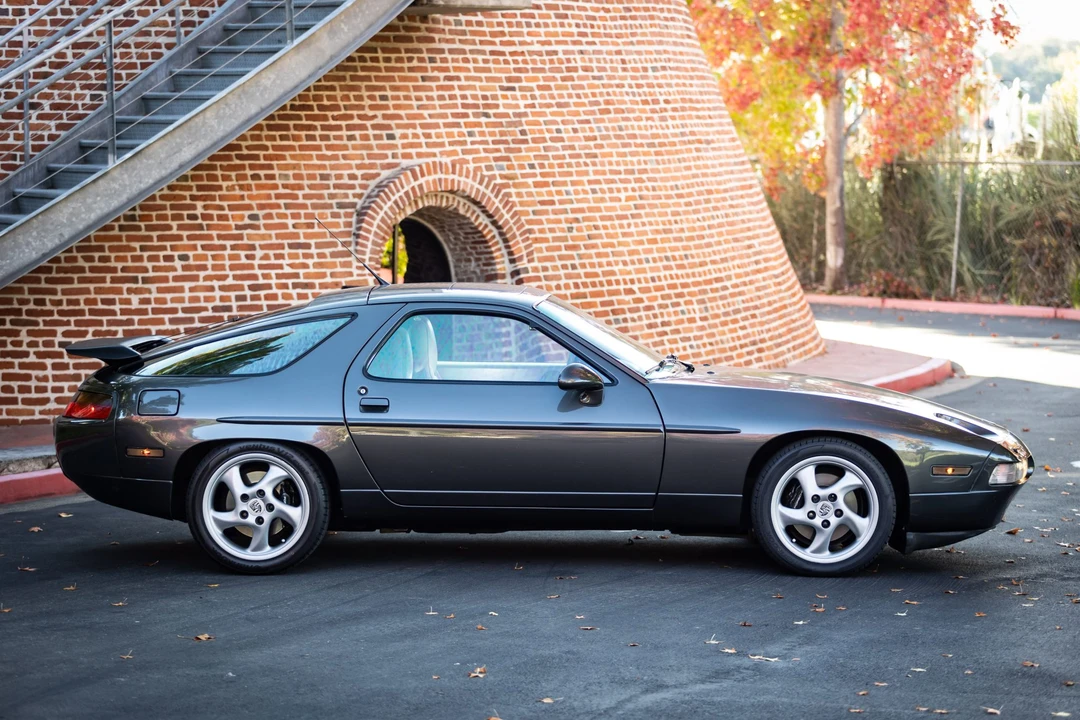 1991 Porsche 928 S4 - Image 24 of 31
