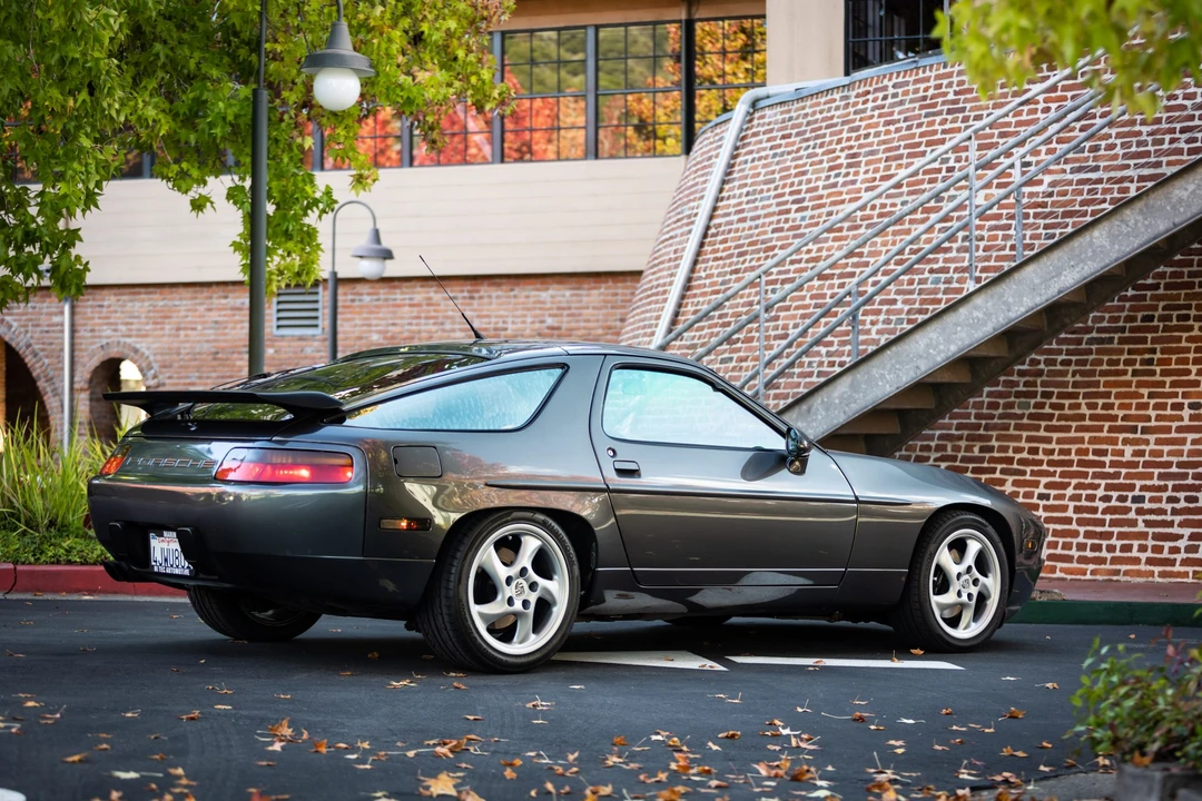 1991 Porsche 928 S4 - Image 23 of 31