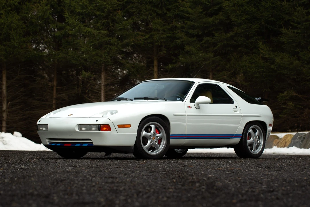 1991 Porsche 928 S4 - Image 2 of 31