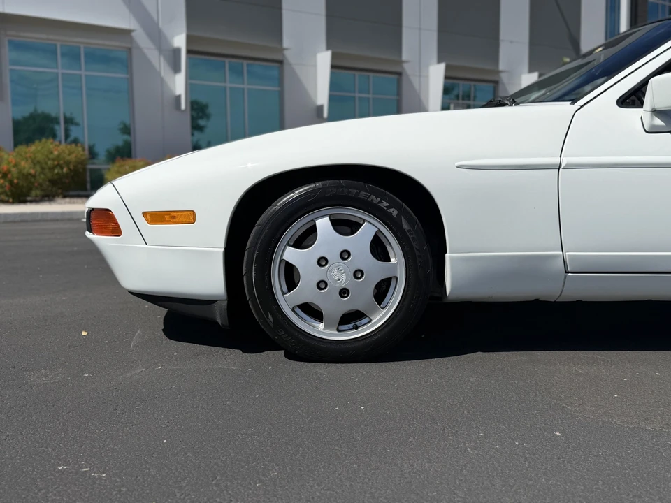 1991 Porsche 928 S4 - Image 22 of 31
